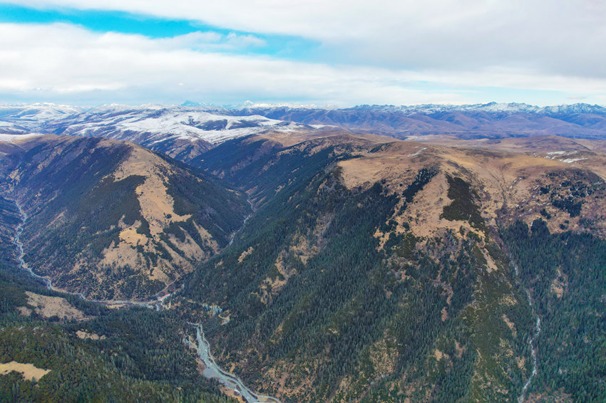 道孚抽水蓄能電站上庫場址。雅礱江公司供圖