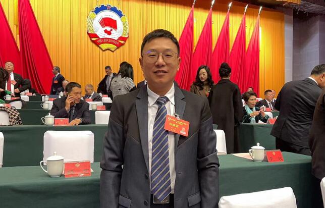 建議優化知識產權服務 助推科創型企業發展成都市政協常委鄧凱建議，以知識產權服務科創企業加速孵化為目標，全面提升成都市知識產權服務質量和工作能級。