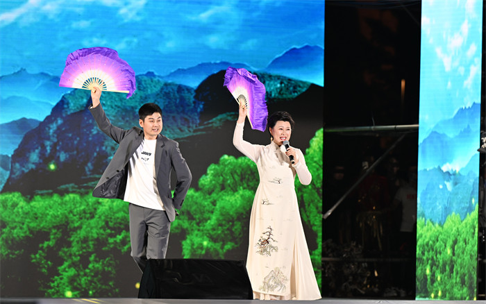 演出現場?？到謹z