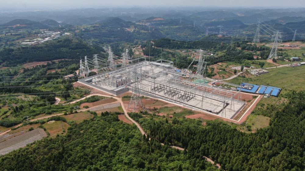 500千伏德陽南變電站全景。馬健供圖