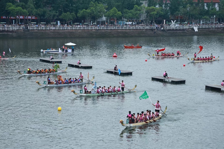 2024天府端午龍舟大賽現場。新津區委宣傳部供圖