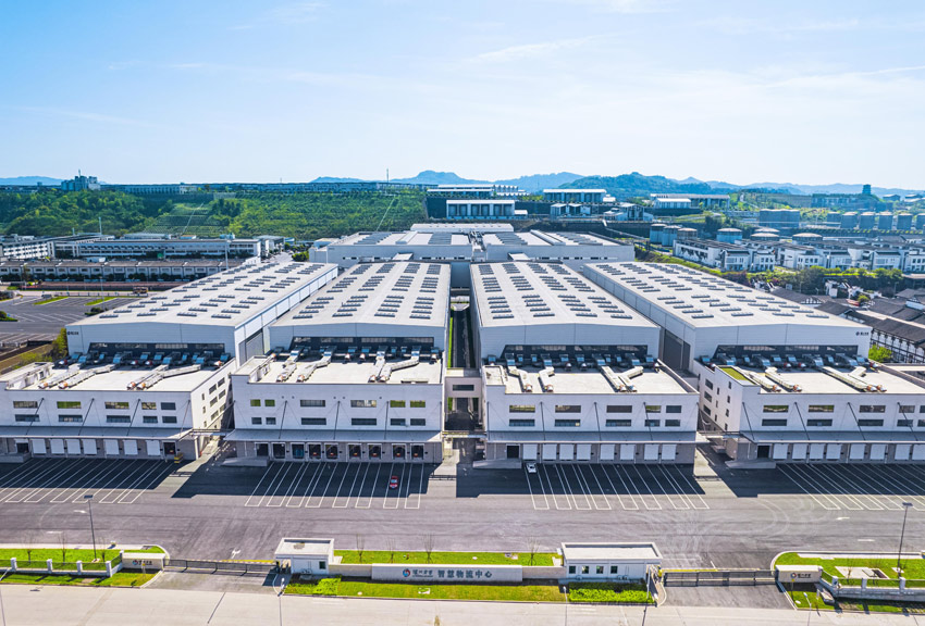 瀘州老窖智慧物流中心。瀘州老窖集團供圖