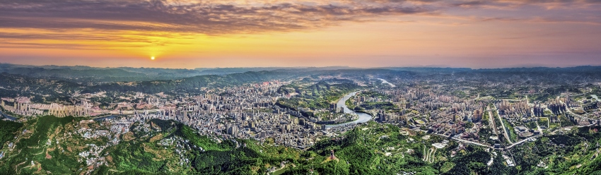 巴人故里、紅色達州、中國氣都。萬燕明攝