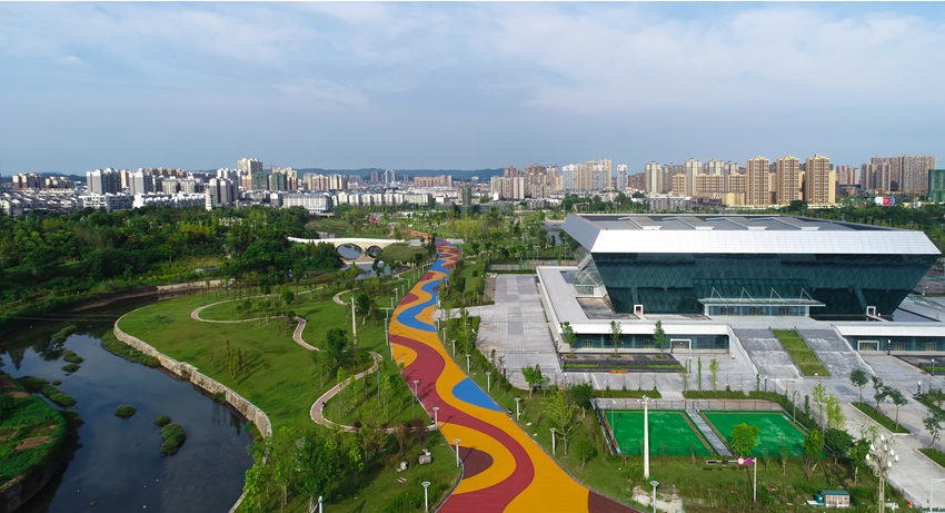 營山新城。賈鵬供圖