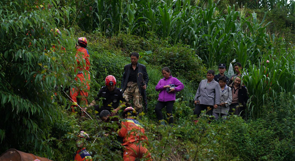 直擊四川漢源搶險救災現場：受災群眾轉移。雅安市融媒體中心、漢源縣融媒體中心供圖