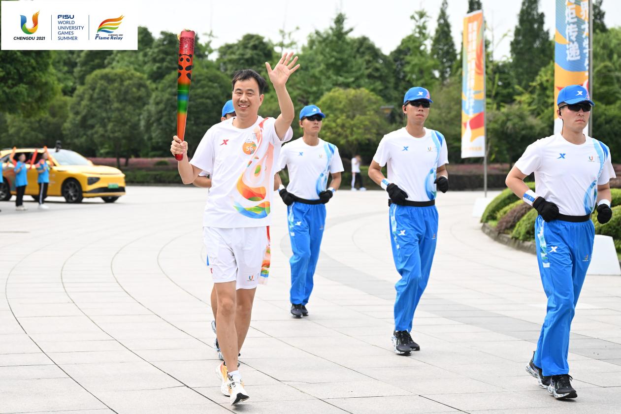 3 第31屆世界大學生夏季運動會火炬手(彭必友)