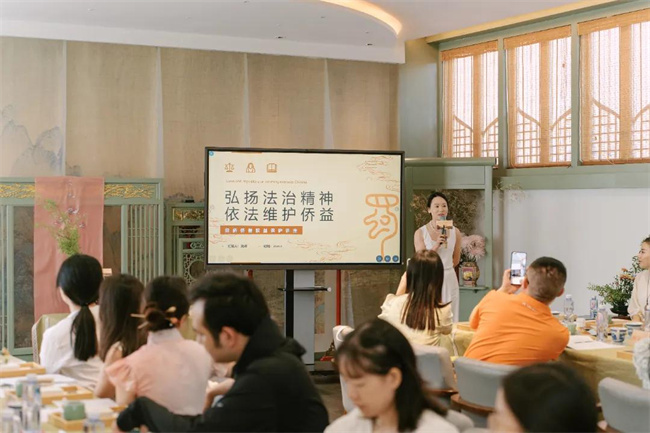 專業律師現場進行僑法宣講。主辦方供圖