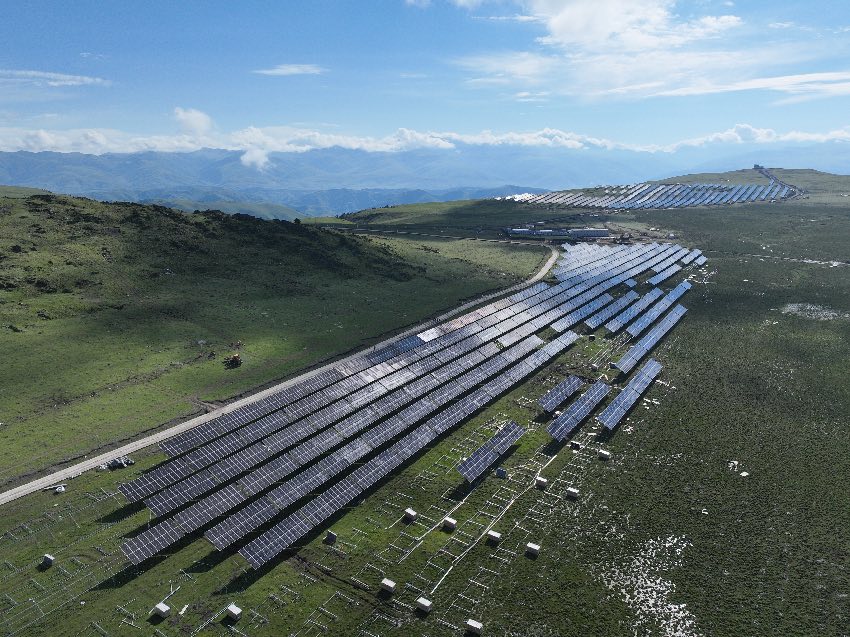 航拍光伏基地。受訪者供圖