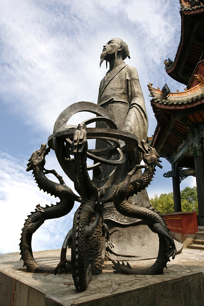 落下閎塑像。涂興明攝