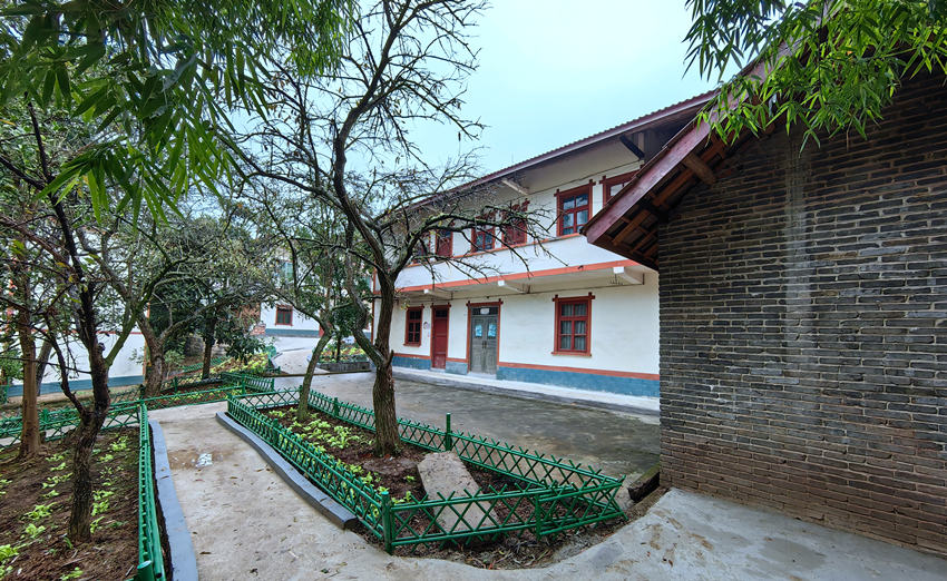 崗石村橙豐小院過去亂糟糟的模樣不復存在。徐艷梅攝