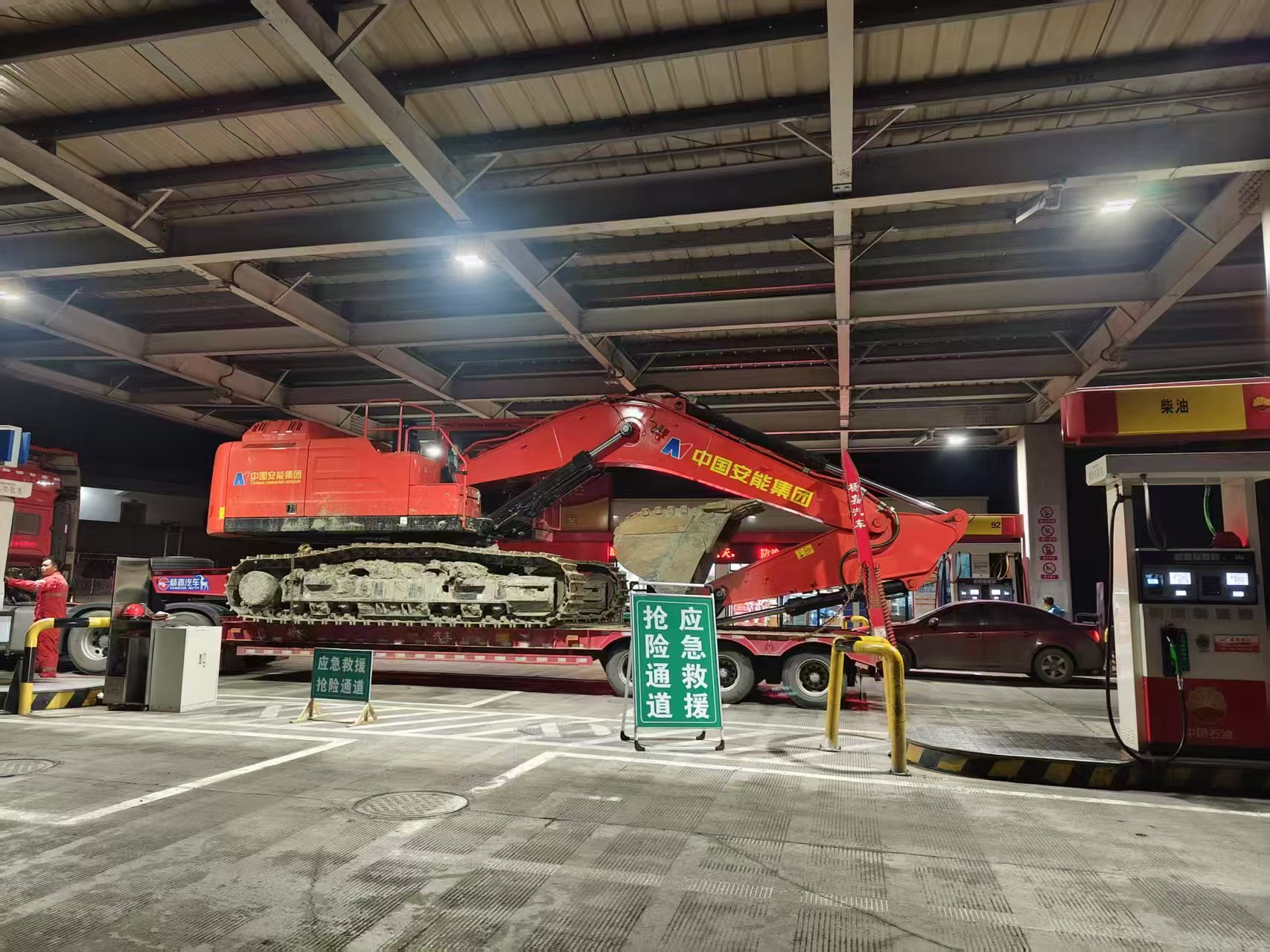 中國石油四川銷售宜賓分公司保供現場。劉大石攝