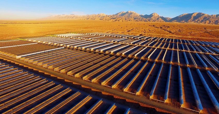 中廣核德令哈50兆瓦槽式光熱發電示范項目。東方汽輪機供圖