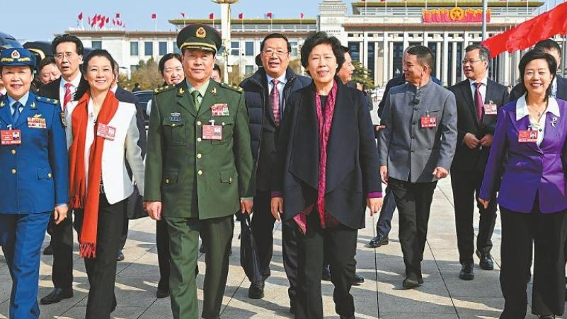 四川省全國政協委員步入人民大會堂