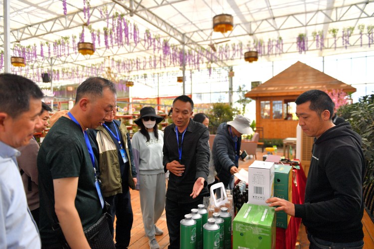 “阿壩造”走向全國市場。阿壩州委宣傳部供圖