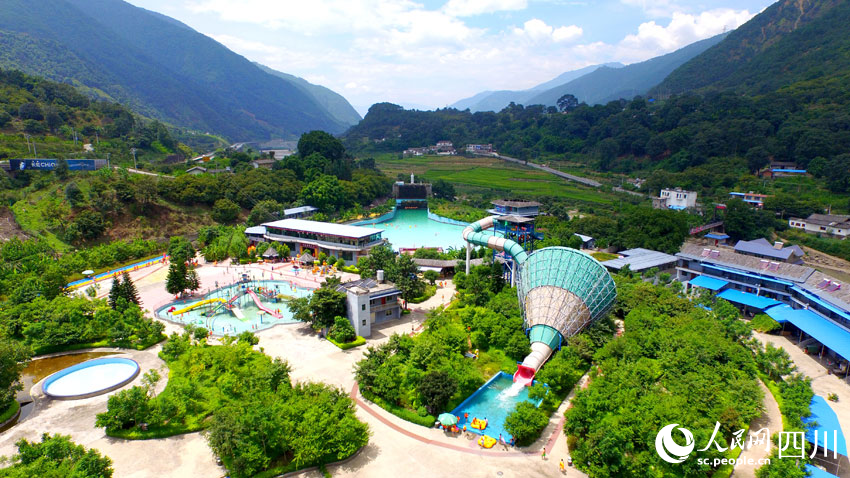 德昌縣里好休閑，青山綠水任游玩。德昌縣委宣傳部供圖