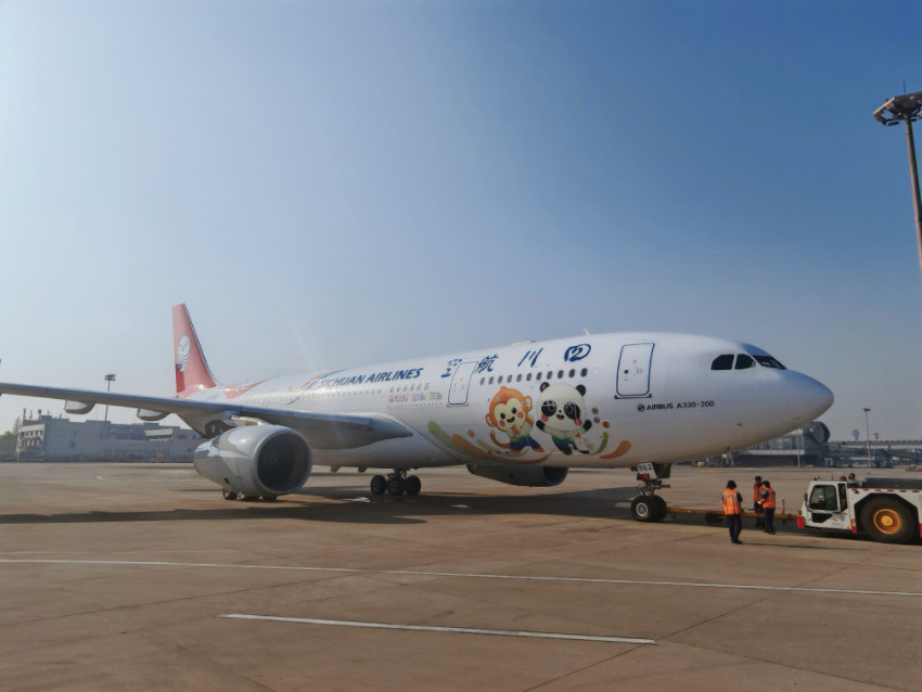 “成都世運號”飛機。四川航空供圖