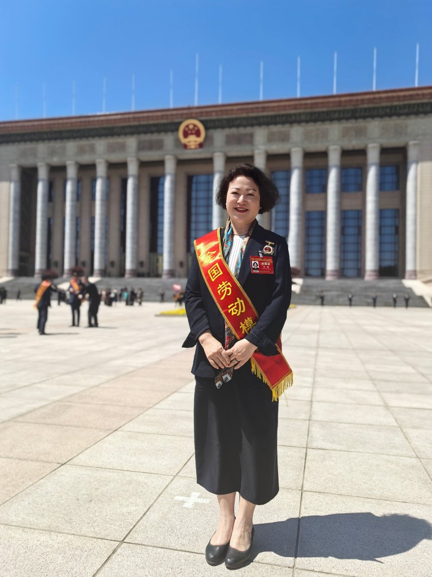 榮獲“全國勞動模范”稱號的四川省建筑設計研究院有限公司黨委書記、董事長高靜。四川省建筑設計研究院有限公司供圖