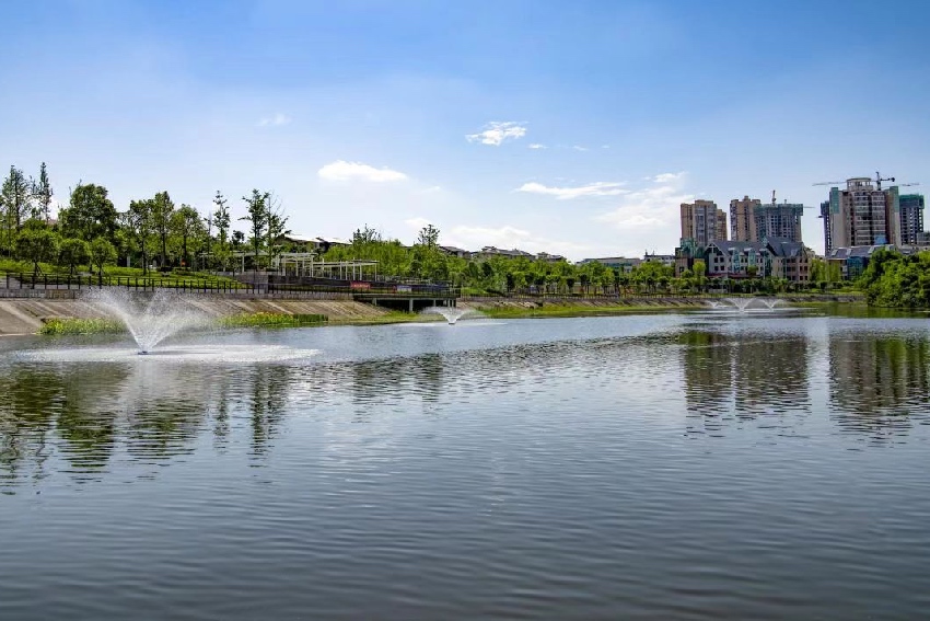 生態治理后的瓊江河道。遂寧市河長辦供圖