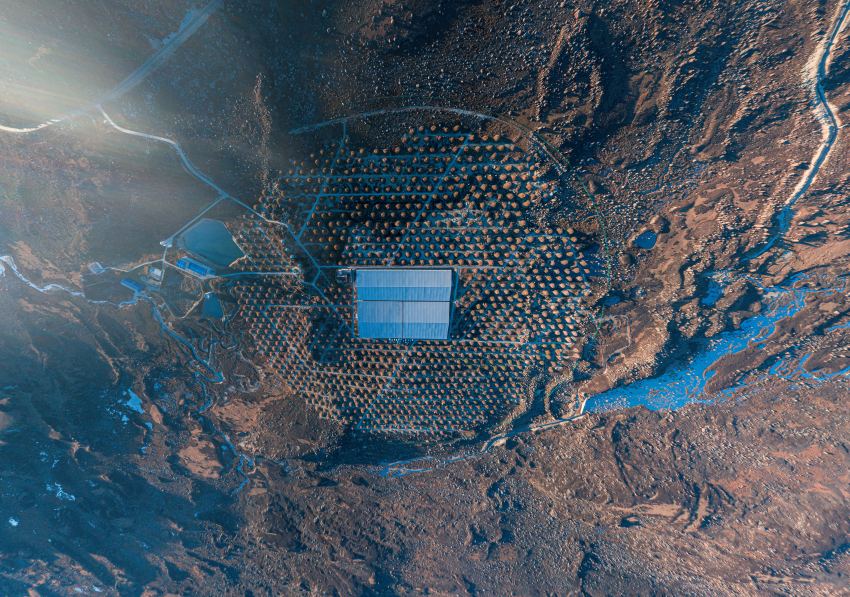 稻城高海拔宇宙線觀測站（LHAASO）俯視全景。稻城縣委宣傳部供圖 