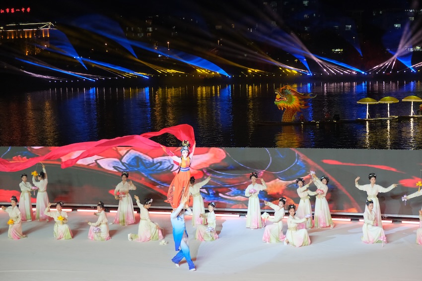 木偶情景歌舞《端午奇游》。主辦方供圖