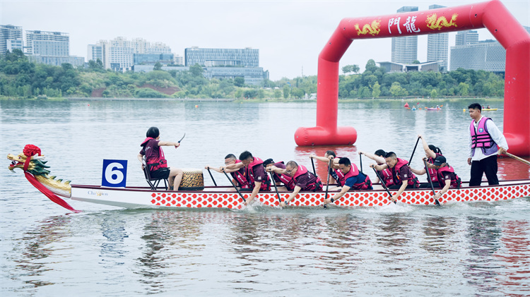過龍門。達霄羽供圖
