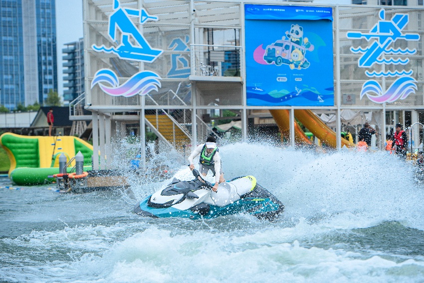 市民體驗世運項目。 成都世運會執委會供圖