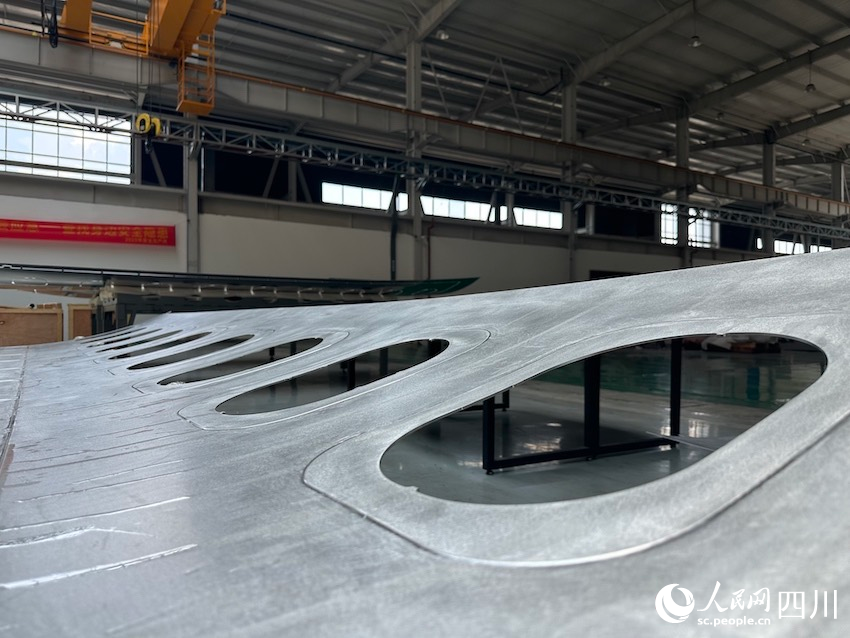 飛機蒙皮。人民網記者 王波攝