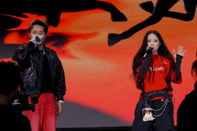 嶺·格薩爾王音樂盛典現場表演。湯啟陽攝