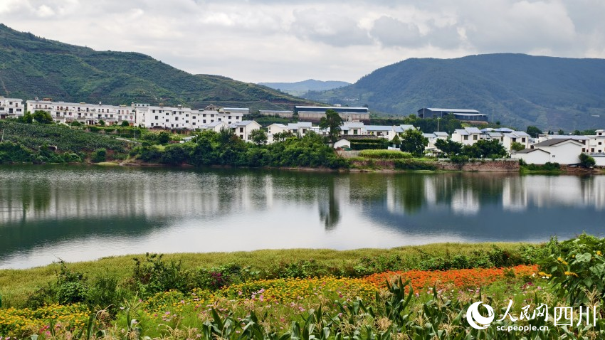 姜州花湖。人民網 趙祖樂攝
