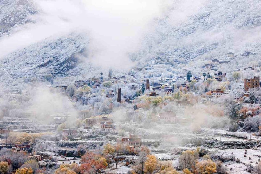 人間仙境。甘孜州文廣旅局供圖