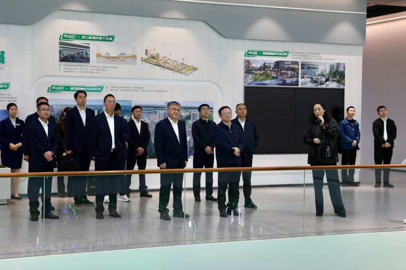 四川產業基金一行調研新區。成都東部新區黨群工作部供圖