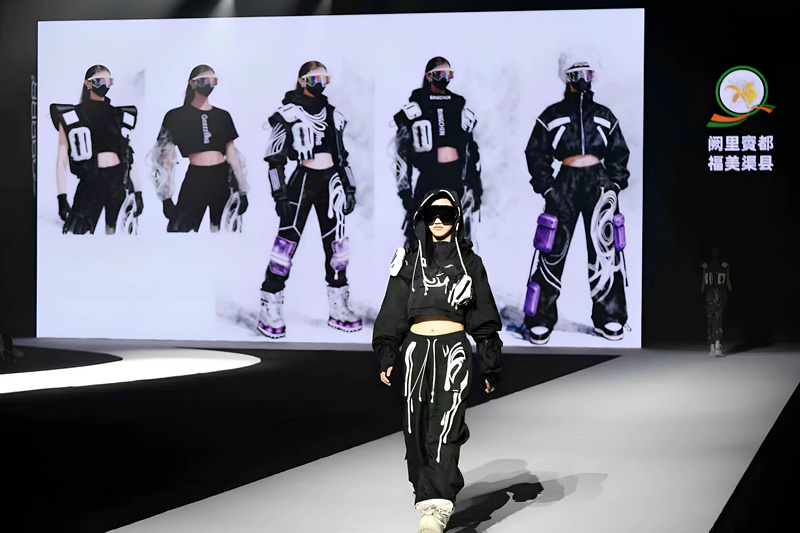 金獎作品《冰刃 華風智甲》。楊東攝