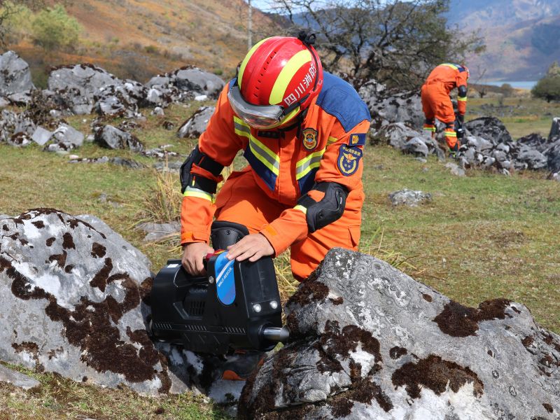 裝備測試現場。冕寧縣消防救援局供圖