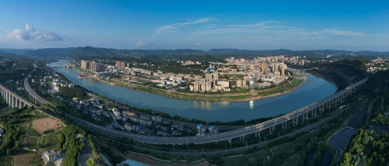 蒼溪縣城全景。蒼溪縣委宣傳部供圖